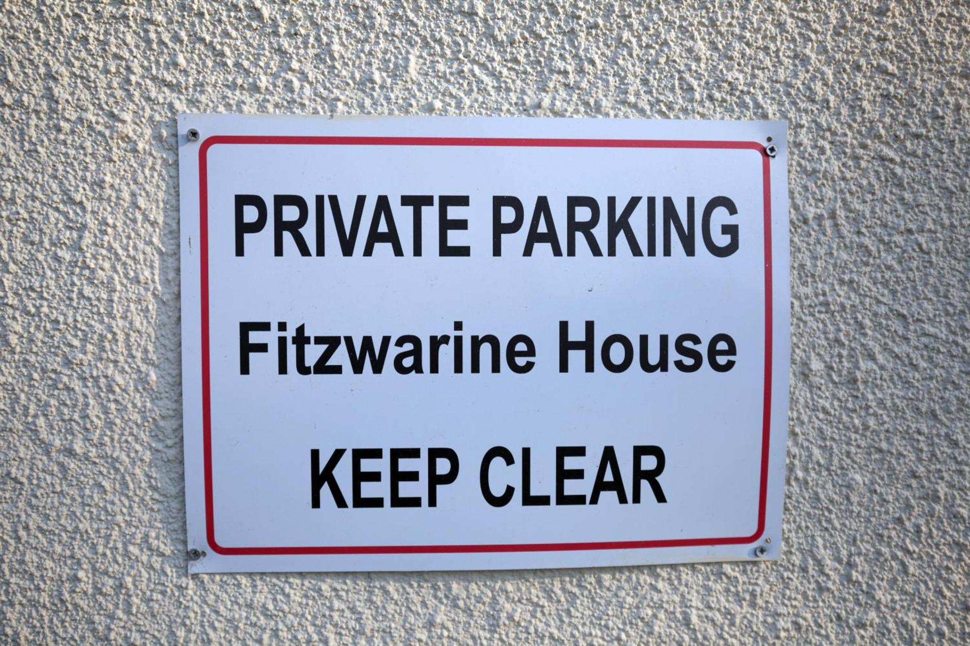 Отель Fitzwarine House Whittington Экстерьер фото