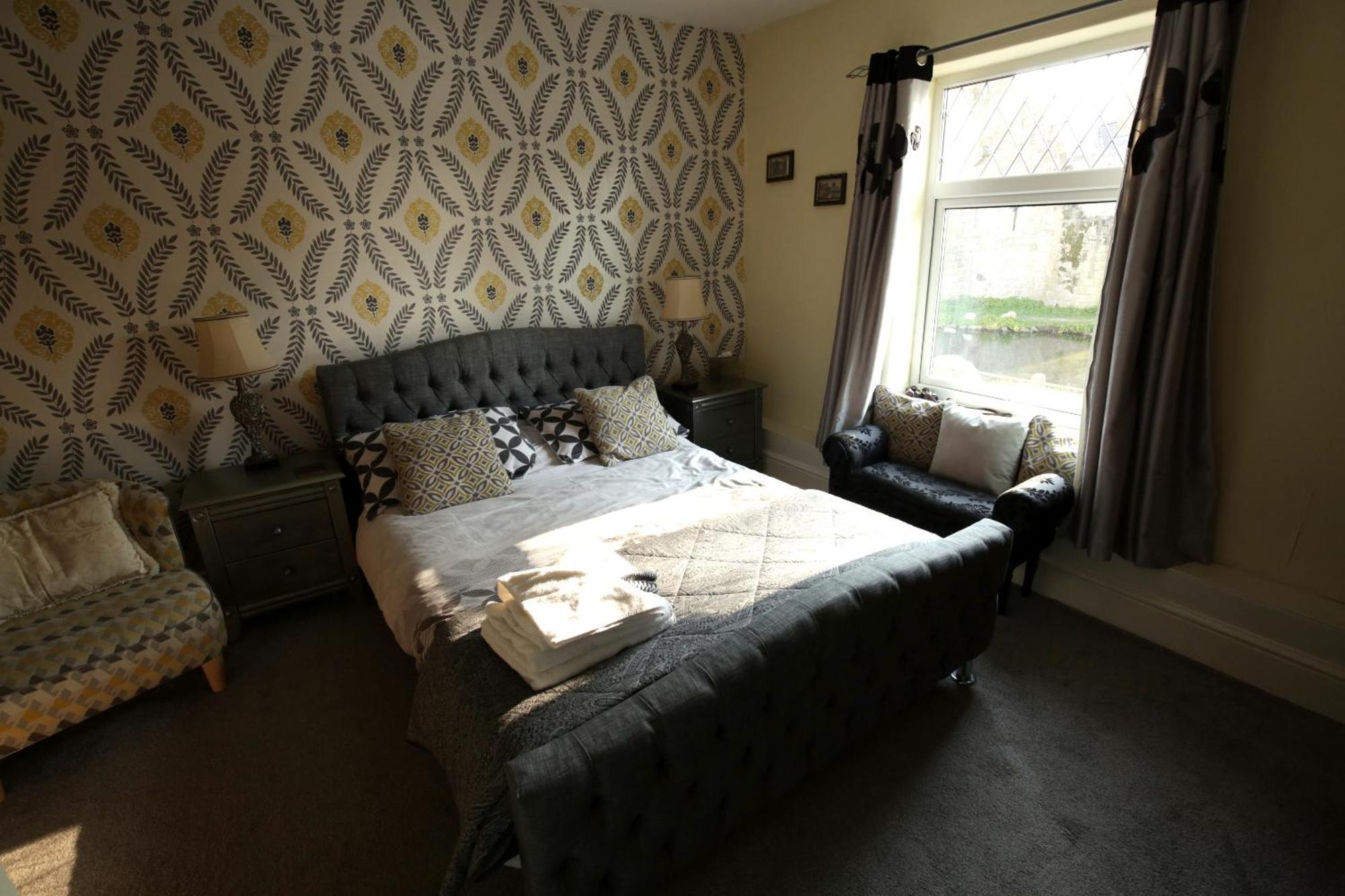 Отель Fitzwarine House Whittington Экстерьер фото